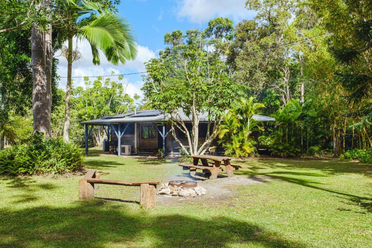 Villa Getaways At Byfield Esterno foto