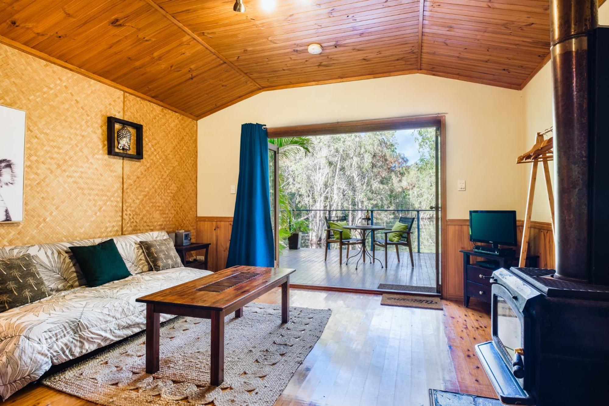 Villa Getaways At Byfield Esterno foto