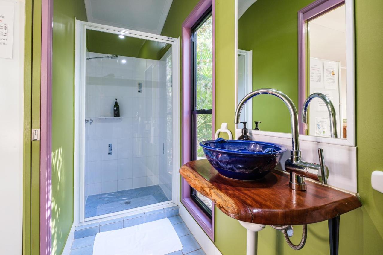 Villa Getaways At Byfield Esterno foto