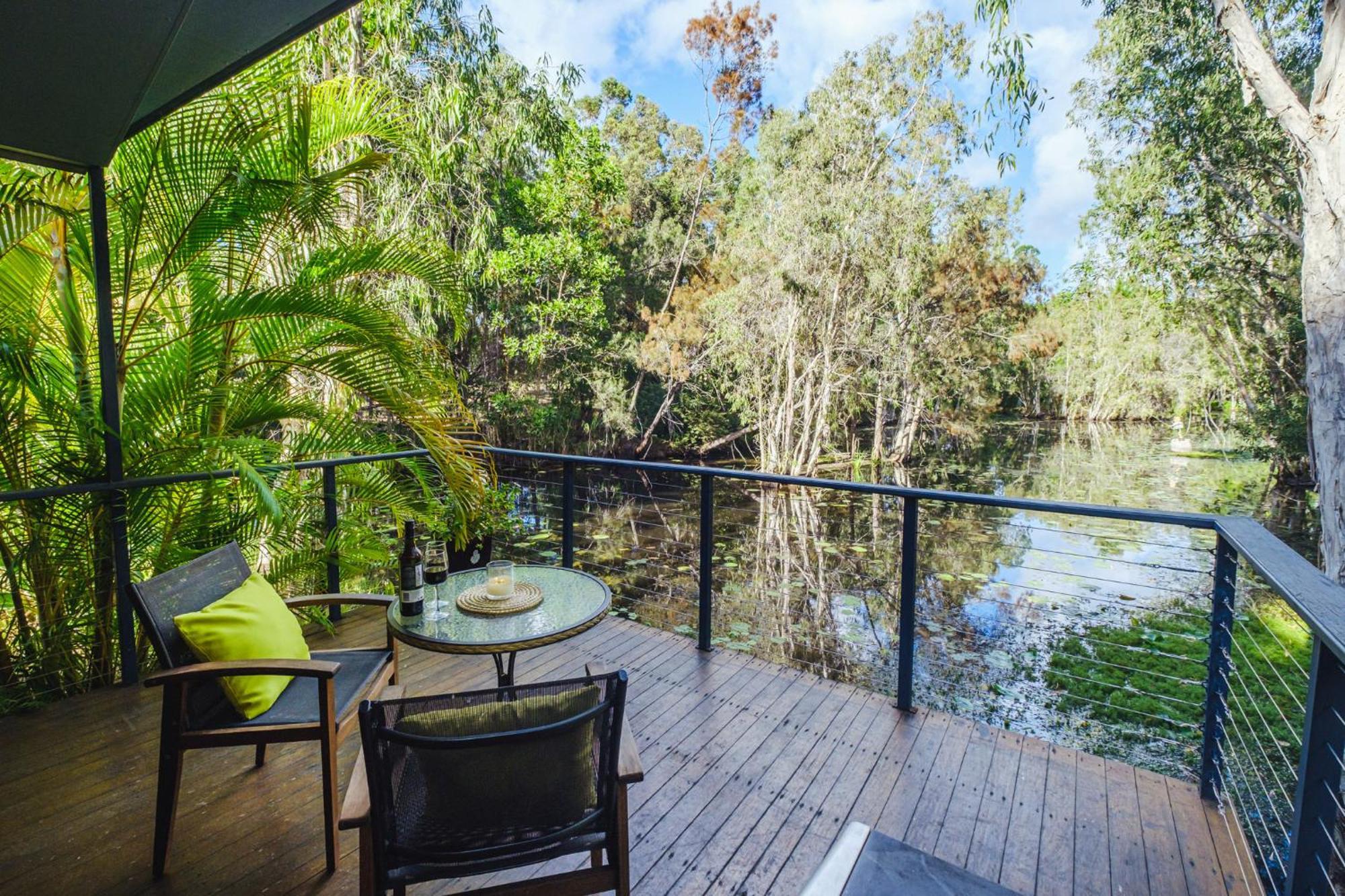 Villa Getaways At Byfield Esterno foto