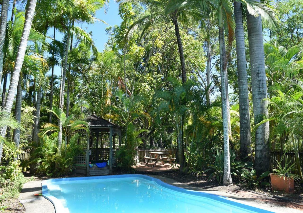 Villa Getaways At Byfield Esterno foto